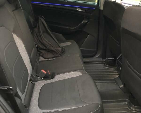 Черный Шкода Kodiaq, объемом двигателя 1.97 л и пробегом 155 тыс. км за 31500 $, фото 45 на Automoto.ua