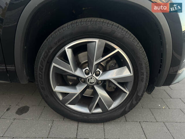 Черный Шкода Kodiaq, объемом двигателя 1.97 л и пробегом 220 тыс. км за 30999 $, фото 42 на Automoto.ua