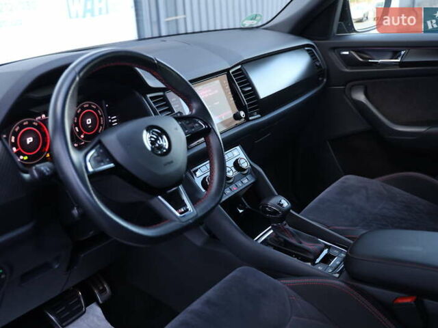 Черный Шкода Kodiaq, объемом двигателя 2 л и пробегом 185 тыс. км за 33999 $, фото 12 на Automoto.ua