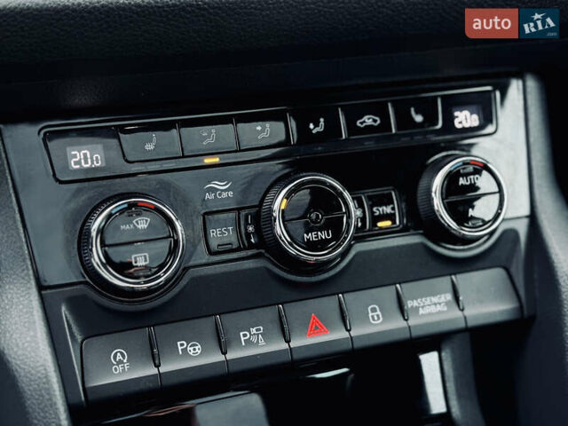 Чорний Шкода Kodiaq, об'ємом двигуна 1.97 л та пробігом 219 тис. км за 28999 $, фото 114 на Automoto.ua