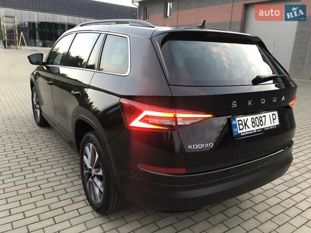 Черный Шкода Kodiaq, объемом двигателя 1.97 л и пробегом 155 тыс. км за 31500 $, фото 5 на Automoto.ua