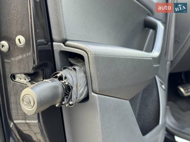 Черный Шкода Kodiaq, объемом двигателя 1.97 л и пробегом 185 тыс. км за 32800 $, фото 74 на Automoto.ua