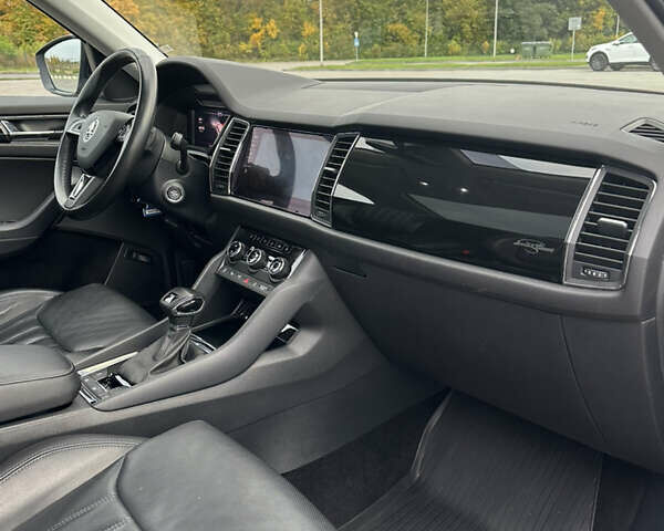 Чорний Шкода Kodiaq, об'ємом двигуна 1.97 л та пробігом 168 тис. км за 38800 $, фото 12 на Automoto.ua