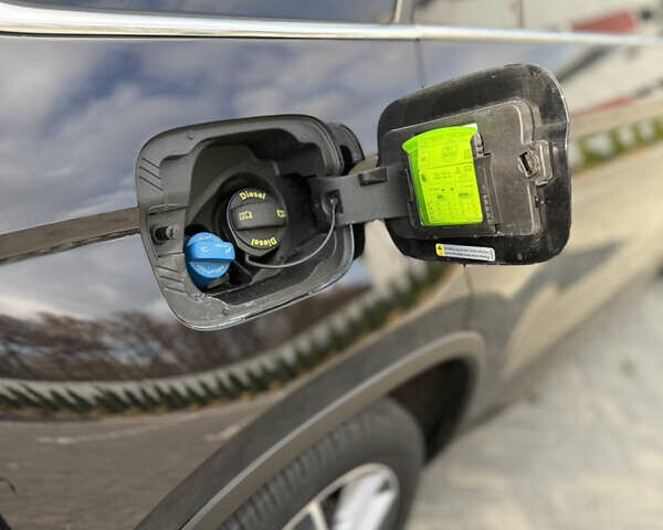 Черный Шкода Kodiaq, объемом двигателя 2 л и пробегом 175 тыс. км за 35499 $, фото 70 на Automoto.ua