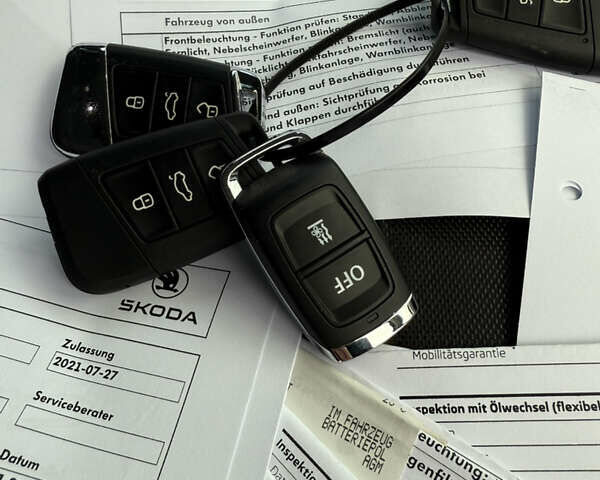 Черный Шкода Kodiaq, объемом двигателя 2 л и пробегом 175 тыс. км за 35499 $, фото 87 на Automoto.ua