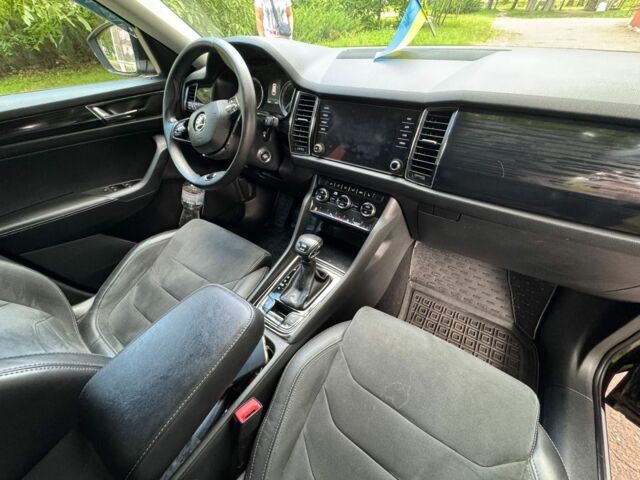 Черный Шкода Kodiaq, объемом двигателя 2 л и пробегом 50 тыс. км за 30500 $, фото 3 на Automoto.ua