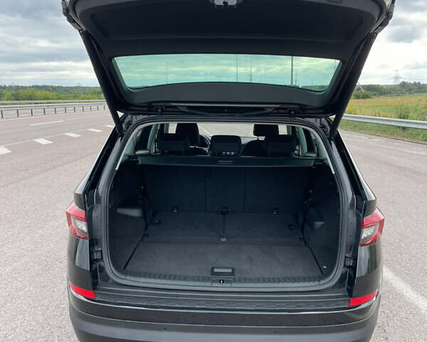 Черный Шкода Kodiaq, объемом двигателя 2 л и пробегом 230 тыс. км за 27500 $, фото 18 на Automoto.ua