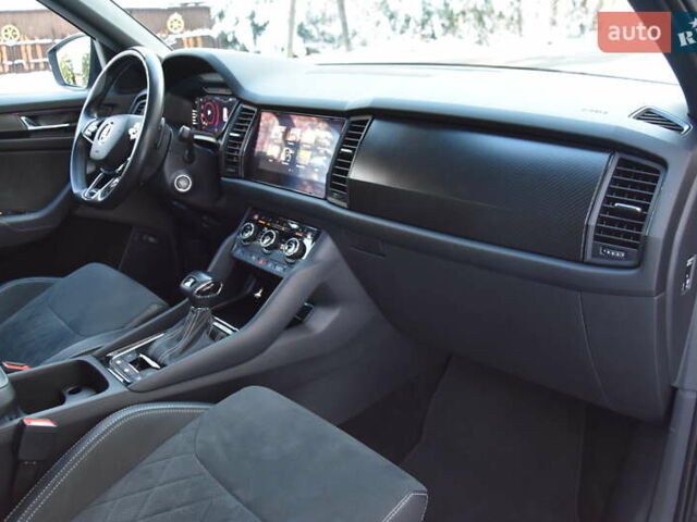 Чорний Шкода Kodiaq, об'ємом двигуна 2 л та пробігом 160 тис. км за 31999 $, фото 46 на Automoto.ua