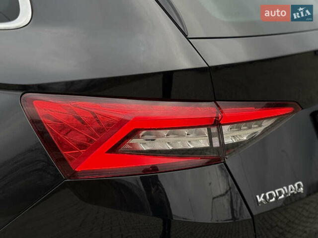Черный Шкода Kodiaq, объемом двигателя 2 л и пробегом 237 тыс. км за 26555 $, фото 60 на Automoto.ua