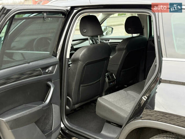 Черный Шкода Kodiaq, объемом двигателя 2 л и пробегом 237 тыс. км за 26555 $, фото 77 на Automoto.ua