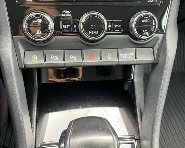 Черный Шкода Kodiaq, объемом двигателя 2 л и пробегом 230 тыс. км за 27500 $, фото 30 на Automoto.ua