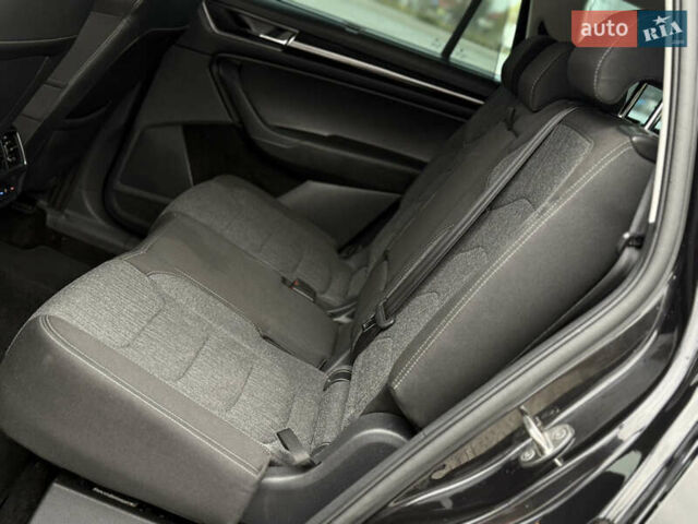 Черный Шкода Kodiaq, объемом двигателя 2 л и пробегом 237 тыс. км за 26555 $, фото 79 на Automoto.ua