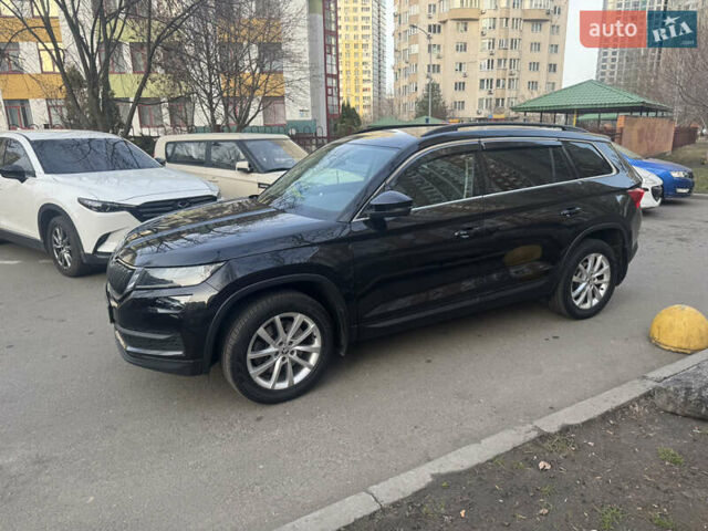 Черный Шкода Kodiaq, объемом двигателя 2 л и пробегом 32 тыс. км за 31800 $, фото 4 на Automoto.ua
