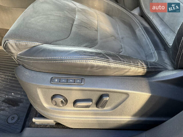 Черный Шкода Kodiaq, объемом двигателя 0 л и пробегом 160 тыс. км за 31800 $, фото 21 на Automoto.ua