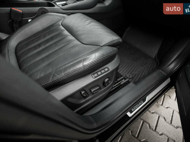 Черный Шкода Kodiaq, объемом двигателя 0 л и пробегом 99 тыс. км за 39500 $, фото 29 на Automoto.ua