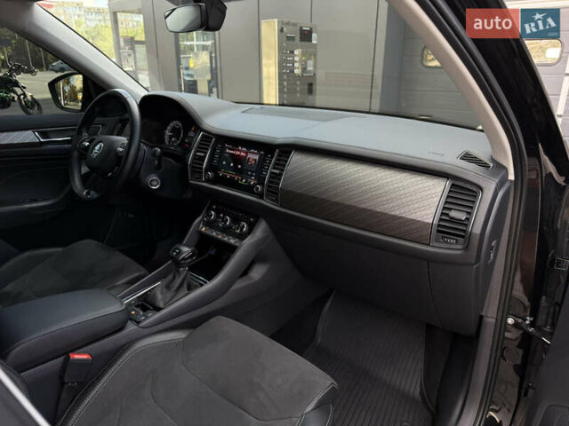 Черный Шкода Kodiaq, объемом двигателя 2 л и пробегом 60 тыс. км за 35800 $, фото 48 на Automoto.ua