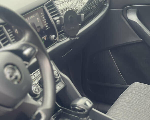 Чорний Шкода Kodiaq, об'ємом двигуна 1.97 л та пробігом 201 тис. км за 32850 $, фото 24 на Automoto.ua