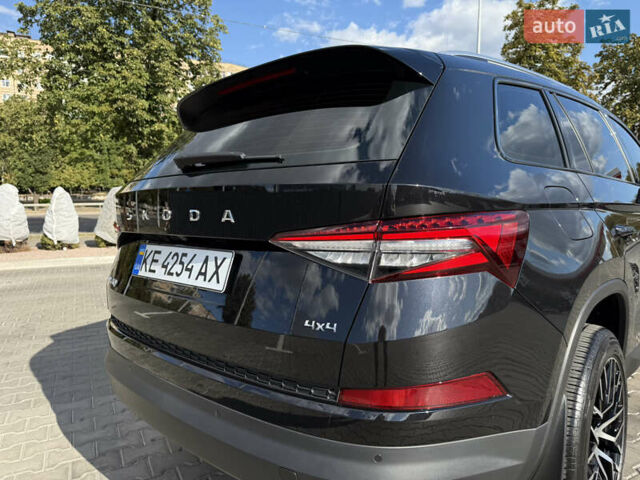 Черный Шкода Kodiaq, объемом двигателя 2 л и пробегом 60 тыс. км за 35800 $, фото 11 на Automoto.ua
