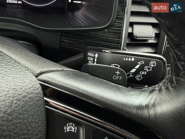 Черный Шкода Kodiaq, объемом двигателя 2 л и пробегом 237 тыс. км за 26555 $, фото 132 на Automoto.ua