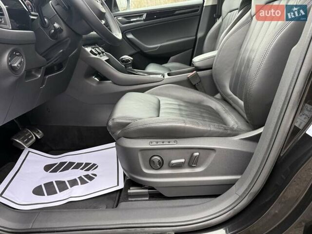 Черный Шкода Kodiaq, объемом двигателя 1.97 л и пробегом 152 тыс. км за 37499 $, фото 17 на Automoto.ua
