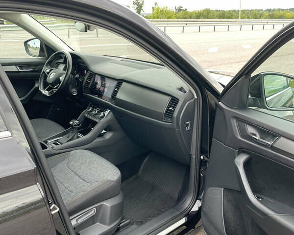 Черный Шкода Kodiaq, объемом двигателя 2 л и пробегом 230 тыс. км за 27500 $, фото 25 на Automoto.ua