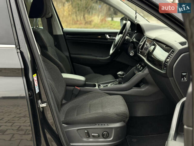 Черный Шкода Kodiaq, объемом двигателя 2 л и пробегом 237 тыс. км за 26555 $, фото 90 на Automoto.ua