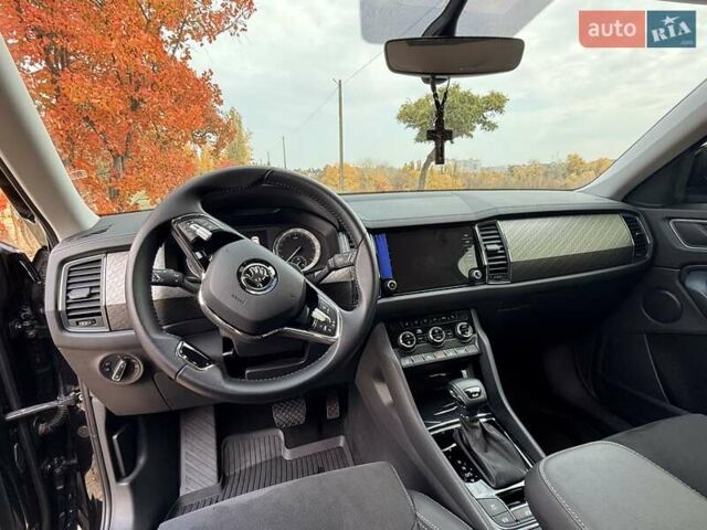 Черный Шкода Kodiaq, объемом двигателя 1.97 л и пробегом 37 тыс. км за 38500 $, фото 19 на Automoto.ua