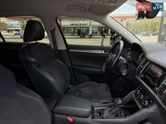 Черный Шкода Kodiaq, объемом двигателя 2 л и пробегом 60 тыс. км за 35800 $, фото 50 на Automoto.ua