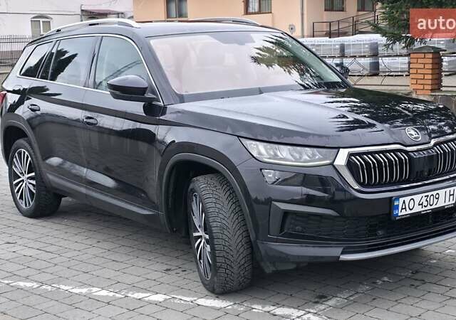 Черный Шкода Kodiaq, объемом двигателя 1.97 л и пробегом 93 тыс. км за 33500 $, фото 2 на Automoto.ua