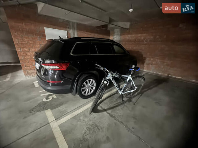 Черный Шкода Kodiaq, объемом двигателя 2 л и пробегом 32 тыс. км за 31800 $, фото 25 на Automoto.ua