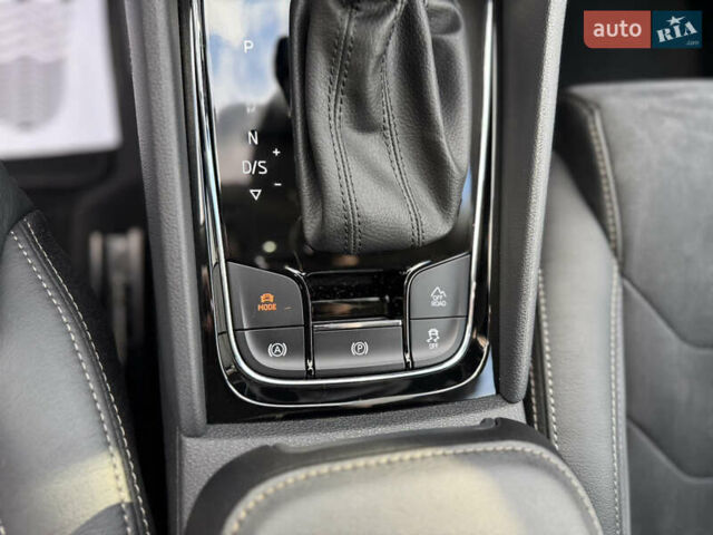 Черный Шкода Kodiaq, объемом двигателя 2 л и пробегом 175 тыс. км за 35499 $, фото 42 на Automoto.ua