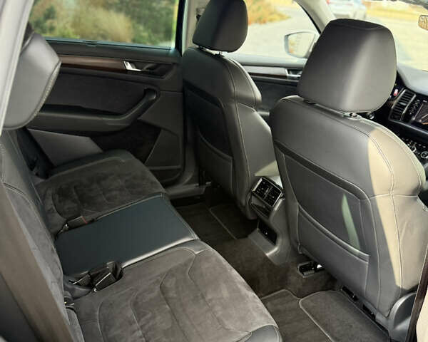 Черный Шкода Kodiaq, объемом двигателя 2 л и пробегом 175 тыс. км за 35499 $, фото 74 на Automoto.ua