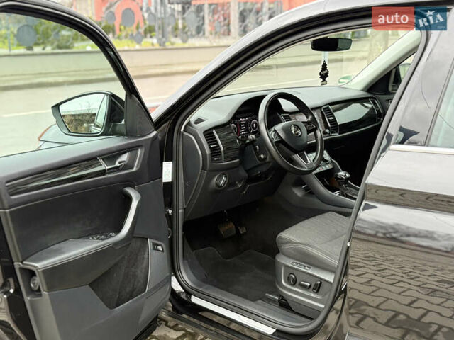 Черный Шкода Kodiaq, объемом двигателя 2 л и пробегом 237 тыс. км за 26555 $, фото 62 на Automoto.ua