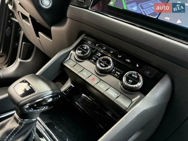 Черный Шкода Kodiaq, объемом двигателя 2 л и пробегом 160 тыс. км за 32499 $, фото 67 на Automoto.ua