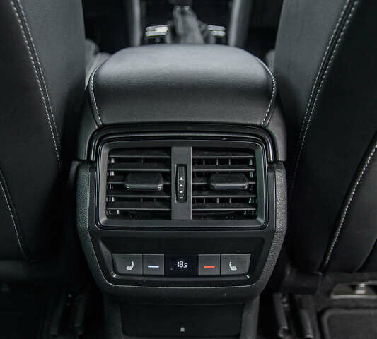 Чорний Шкода Kodiaq, об'ємом двигуна 0 л та пробігом 106 тис. км за 39003 $, фото 45 на Automoto.ua