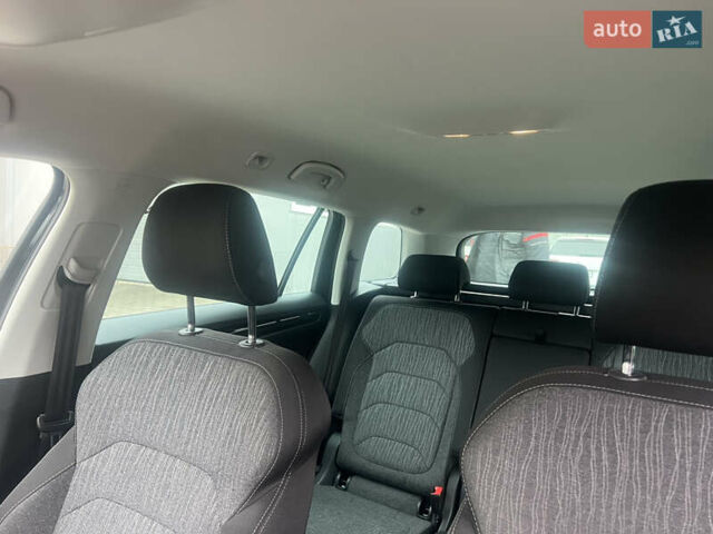 Чорний Шкода Kodiaq, об'ємом двигуна 1.97 л та пробігом 201 тис. км за 32850 $, фото 28 на Automoto.ua