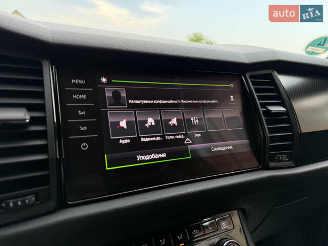 Чорний Шкода Kodiaq, об'ємом двигуна 2 л та пробігом 160 тис. км за 33499 $, фото 64 на Automoto.ua