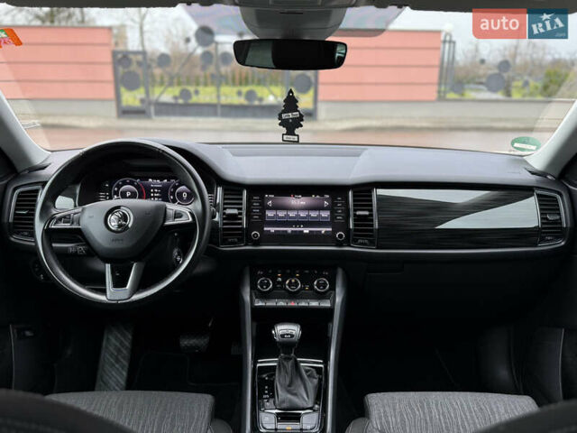 Черный Шкода Kodiaq, объемом двигателя 2 л и пробегом 237 тыс. км за 26555 $, фото 99 на Automoto.ua