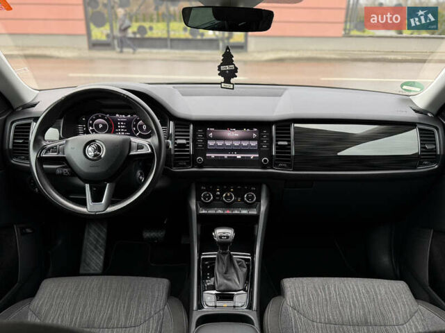 Черный Шкода Kodiaq, объемом двигателя 2 л и пробегом 237 тыс. км за 26555 $, фото 98 на Automoto.ua
