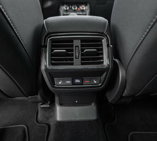 Черный Шкода Kodiaq, объемом двигателя 2 л и пробегом 150 тыс. км за 35000 $, фото 29 на Automoto.ua