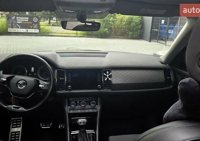 Черный Шкода Kodiaq, объемом двигателя 1.97 л и пробегом 92 тыс. км за 33600 $, фото 16 на Automoto.ua