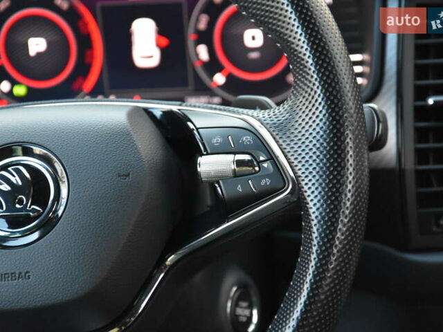 Чорний Шкода Kodiaq, об'ємом двигуна 2 л та пробігом 160 тис. км за 31999 $, фото 31 на Automoto.ua