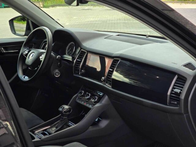 Чорний Шкода Kodiaq, об'ємом двигуна 2 л та пробігом 23 тис. км за 30999 $, фото 12 на Automoto.ua