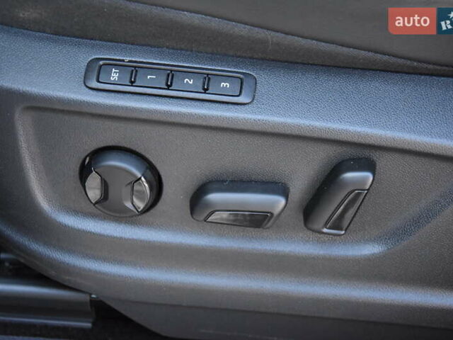 Чорний Шкода Kodiaq, об'ємом двигуна 2 л та пробігом 160 тис. км за 31999 $, фото 36 на Automoto.ua