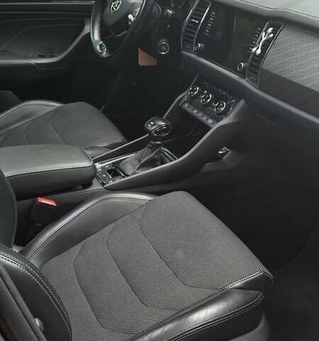 Черный Шкода Kodiaq, объемом двигателя 1.97 л и пробегом 92 тыс. км за 33600 $, фото 18 на Automoto.ua
