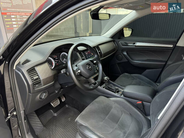 Черный Шкода Kodiaq, объемом двигателя 2 л и пробегом 60 тыс. км за 35800 $, фото 24 на Automoto.ua