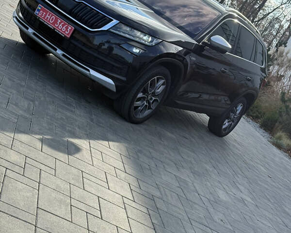 Черный Шкода Kodiaq, объемом двигателя 2 л и пробегом 175 тыс. км за 35499 $, фото 1 на Automoto.ua