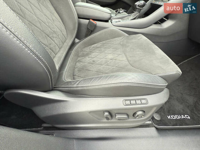Шкода Kodiaq 2021 у Луцьку на Automoto.ua Чорний Шкода Kodiaq, об'ємом двигуна 1.97 л та пробігом 185 тис. км за 34900 $, фото 110 на Automoto.ua