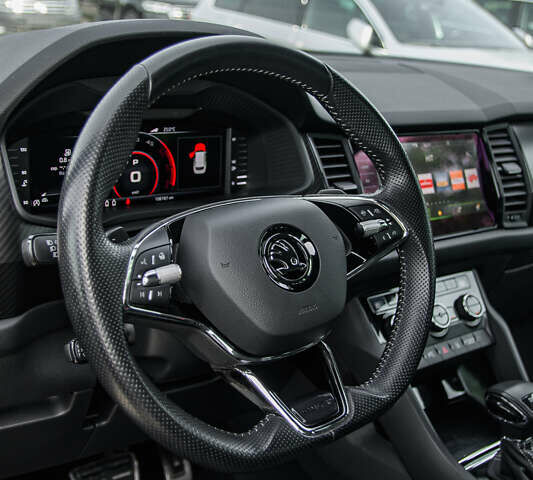 Чорний Шкода Kodiaq, об'ємом двигуна 0 л та пробігом 106 тис. км за 39003 $, фото 32 на Automoto.ua