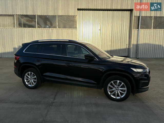 Черный Шкода Kodiaq, объемом двигателя 0 л и пробегом 160 тыс. км за 31800 $, фото 3 на Automoto.ua